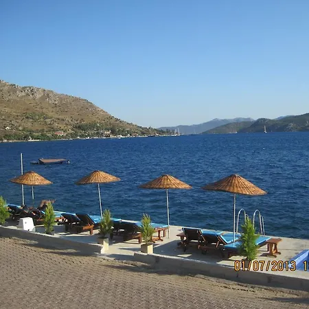 Oezguer Apart Aparthotel Bozburun